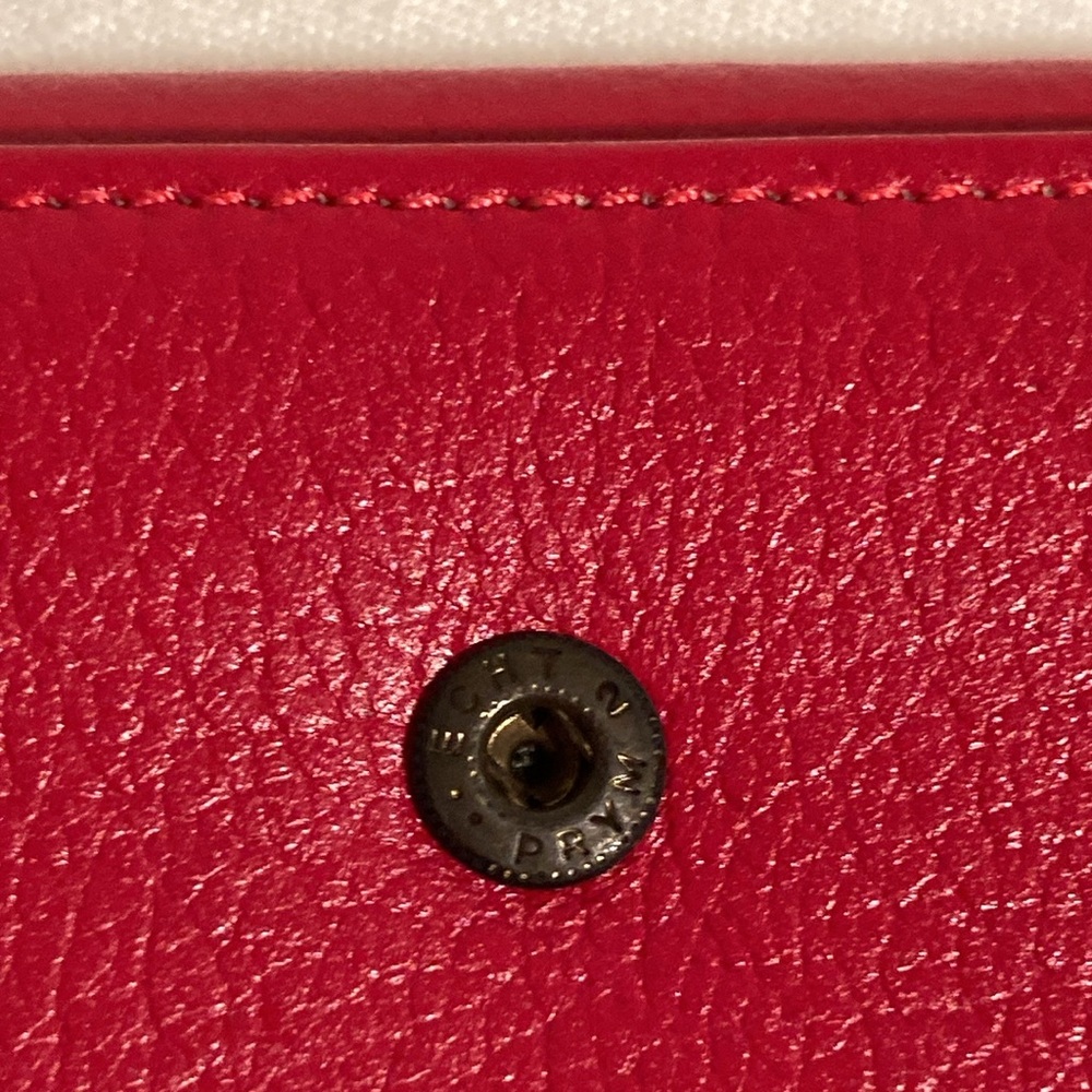 Ferrari Red Leather bifold Wallet made in Italy - Picture 8 of 16
